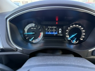 Ford Mondeo V Liftback Facelifting 2.0 EcoBlue 150KM 2019 Ford Mondeo 2,0 diesel 150KM salon polska, zdjęcie 13