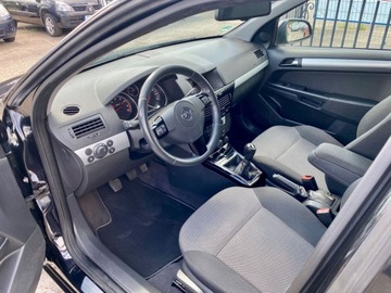 Opel Astra H Kombi 1.4 TWINPORT ecoFLEX 90KM 2010 Opel Astra Edition 111 Jahre 1.4 Benzyna 90KM, zdjęcie 10