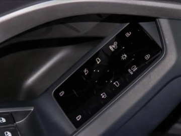 Audi Q5 II SUV Facelifting 2.0 40 TFSI MHEV 204KM 2026 AUDI Q5 TFSI quattro Suv 2.0 (204KM) 2026, zdjęcie 16