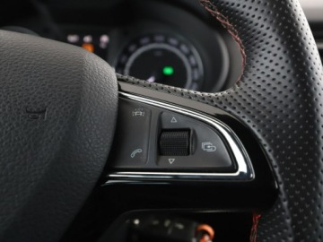 Skoda Octavia III RS Kombi 2.0 TDI 184KM 2015 Škoda Octavia Skoda Octavia RS Automat Navi, zdjęcie 28