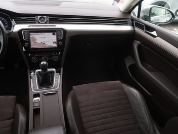 Volkswagen Passat B8 Limousine 1.8 TSI BlueMotion Technology 180KM 2016 VW Passat 1.8 TSI, Salon Polska, 1. Właściciel, zdjęcie 7