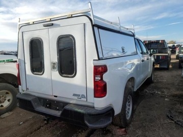 Chevrolet Silverado II 2020 Chevrolet Silverado 2020r., K1500, od ubezpieczalni 4.3 Benzyna 285KM, zdjęcie 4