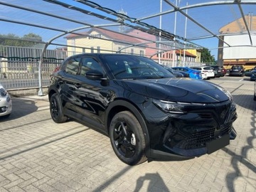 Alfa Romeo Junior 2025 ALFA ROMEO Junior Ibrida eDCT Suv 1.2 (145KM) 2025, zdjęcie 4