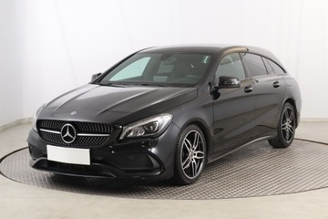 Mercedes CLA C117 Shooting Brake Facelifting 1.6 180 122KM 2018 Mercedes CLA 180, Automat, Skóra, Navi, Klima, zdjęcie 1