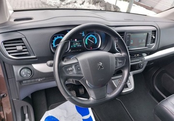 Peugeot Traveller Compact Elektryczny 50 kWh 136KM 2023 Peugeot Traveller Long Vip (75 kWh) 11kW RiA Spoticar Elektryczny 136KM, zdjęcie 1