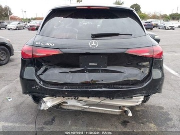 Mercedes GLC C254/X254 2025 Mercedes-Benz GLC 2025r., 4X4, od ubezpieczalni 2.0 Benzyna 255KM, zdjęcie 5