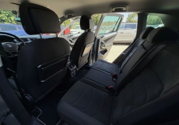 Volkswagen Tiguan II SUV 2.0 TDI 150KM 2017 Volkswagen Tiguan 2.0 TDI 150KM HIGHLINE 4x4 DSG bezwypadkowy ACC ZAREJES, zdjęcie 18
