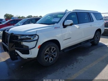 Chevrolet Suburban GMT900 2023 Chevrolet Suburban 2023r., 4x4, 5.3L 5.3 Benzyna 355KM, zdjęcie 1