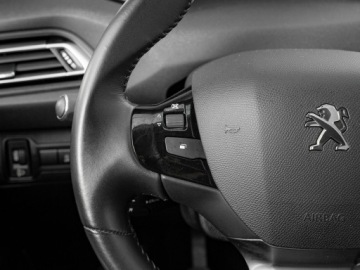 Peugeot 308 II Hatchback Facelifting 1.2 PureTech 130KM 2021 Peugeot 308 WD4492P#1.2 Allure Kamera 360 Virtual, zdjęcie 15