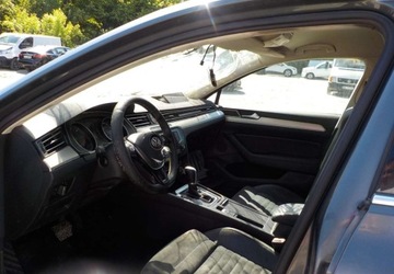 Volkswagen Passat B8 Variant 1.6 TDI BlueMotion Technology 120KM 2018 Volkswagen Passat Diesel Okazja 1.6 Diesel 120KM, zdjęcie 23