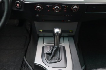 BMW Seria 5 E60 Sedan 3.0 530i 258KM 2006 BMW 5 530i, GAZ, Automat, Navi, Xenon, Klima, zdjęcie 15