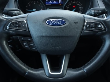 Ford Focus III Hatchback 5d facelifting 2.0 TDCi 150KM 2016 Ford Focus 2.0 TDCi, Salon Polska, Xenon, zdjęcie 17