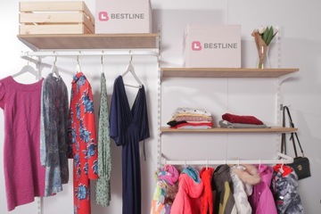 МОДУЛЬНЫЙ ШКАФ ВЕШАЛКА ДЛЯ ОДЕЖДЫ ДОМАШНИЙ МАГАЗИН 100x200 ОДЕЖДА БЕЛАЯ