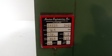 Небольшой стальной вибрационный питатель