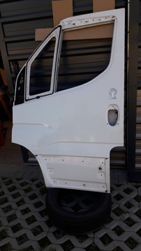 DVEŘE LEVÉ IVECO DAILY 14> BÍLÉ PŘEDNÍ 2014>