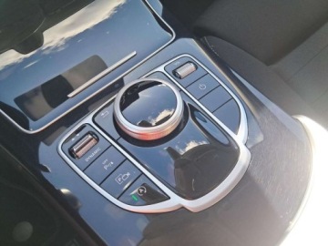Mercedes Klasa C W205 Limuzyna Facelifting 1.6 C160 129KM 2019 Mercedes-Benz Klasa C Mercedes-Benz Klasa C Salon PL 1.6 Benzyna 129KM, zdjęcie 21
