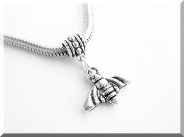 MODUŁOWA DWUSTRONNA ZAWIESZKA CHARMS MUCHA 02