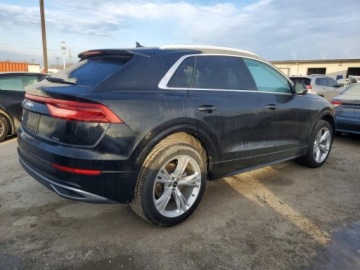Audi Q8 SUV 3.0 55 TFSI 340KM 2023 Audi Q8 2023 AUDI Q8 PREMIUM 3.0 Benzyna 340KM, zdjęcie 3