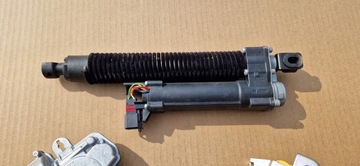 ЗАМОК И ПРИВОД ЗАДНЕЙ ДВЕРИ PASSAT B8 СЕДАН КОМПЛЕКТ