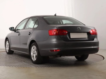 Volkswagen Jetta VI Sedan 1.2 TSI 105KM 2012 VW Jetta 1.2 TSI, Salon Polska, Klima, zdjęcie 3