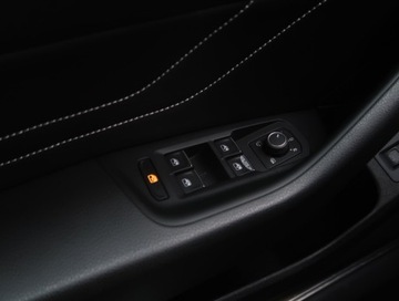 Volkswagen Arteon Fastback Facelifting 2.0 TDI 200KM 2020 VW Arteon 2.0 TDI, Salon Polska, Serwis ASO, zdjęcie 16