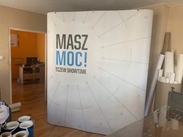 Рекламная стена POP UP, ширина 280 x высота 229, с печатью HIT