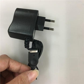 ŁADOWARKA PODRÓŻNA DO GAMEBOY ADVANCE SP