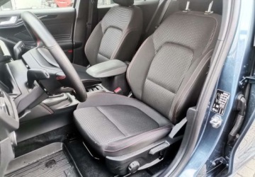 Ford Focus IV Hatchback Facelifting 1.0 EcoBoost 125KM 2025 Ford Focus Ford Focus 1.0 EcoBoost ST-Line X Benzyna 125KM, zdjęcie 13