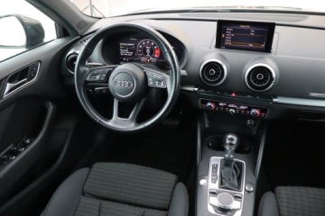 Audi A3 8V Sportback 5d Facelifting 1.5 TFSI 150KM 2018 Audi A3 1.5 TFSI, Salon Polska, Automat, Navi, zdjęcie 6