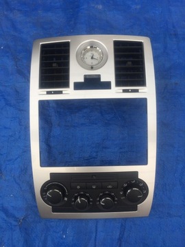 CHRYSLER 300C RÁMEČEK AUTORÁDIO DEKORACE PANEL