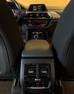 BMW X3 G01 SUV 2.0 20d 190KM 2018 BMW X3 Salon Polska Bezwypadkowy R Cars Warszawa 2.0 Diesel 190KM, zdjęcie 10