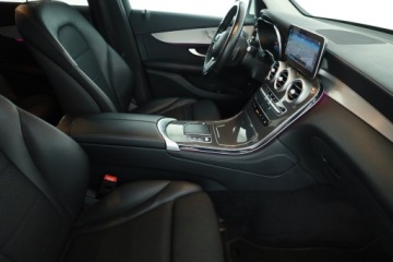 Mercedes GLC C253 2020 Mercedes GLC GLC 200 4MATIC, Salon Polska, zdjęcie 6