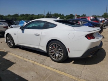 Ford Mustang VI 2024 Ford Mustang 2024 FORD MUSTANG GT 5.0 Benzyna 486KM, zdjęcie 2