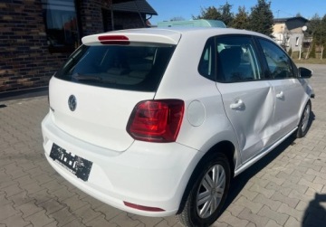 Volkswagen Polo V Hatchback 3d Facelifting 1.0 60KM 2016 Volkswagen Polo 1.0 Benzyna Klimatyzacja Radio Benzyna 60KM, zdjęcie 2
