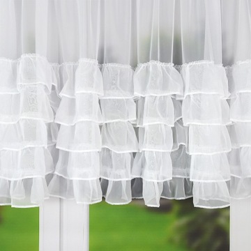 КОРОТКАЯ ШТОРА С ВИНТОВКАМИ НА ЛЕНТЕ И ТУННЕЛЕ