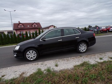 Volkswagen Jetta V 1.6 FSI 115KM 2006 VOLKSWAGEN JETTA 1.6 BENZ ZAMIANA Z NIEMIEC, zdjęcie 2