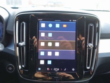 Volvo XC40 2025 VOLVO XC40 B4 Plus Black Edition Suv 2.0 (211 KM) 2025, zdjęcie 9