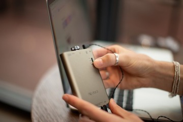 iFi Audio hip-dac 3 — ЦАП/Усилитель | DSD256 | Полный декодер MQA