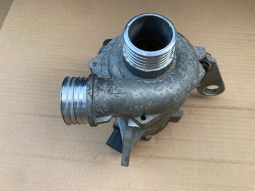 BMW F10 E90 F30 E92 E93 ČERPADLO ELEKTRICKÁ VODY 7561229 ORIGINÁLNÍ