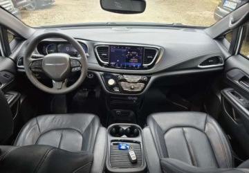 Chrysler Pacifica II 3.6 V6 Hybrid 264KM 2022 Chrysler Pacifica 3.6 eHybrid Touring L/S Skóry Kamery 360 Monitory FV 23%, zdjęcie 18