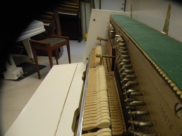 Пианино Albert Finger, идеальное состояние.