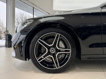 Mercedes Klasa C W205 Kombi Facelifting HYBRYDA 2.0 300 de 306KM 2020 Mercedes-Benz C 300 Plug In AMG Line / CarPlay / 1, zdjęcie 17