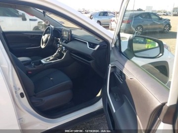 Toyota 2021 Toyota RAV4 2021r., LE, od ubezpieczalni 2.5 Benzyna 203KM, zdjęcie 8