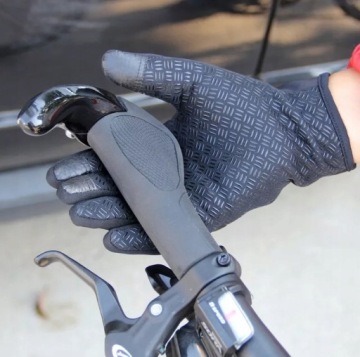 ВОДОНЕПРОНИЦАЕМЫЕ СПОРТИВНЫЕ ПЕРЧАТКИ ДЛЯ ВЕЛОСИПЕДА