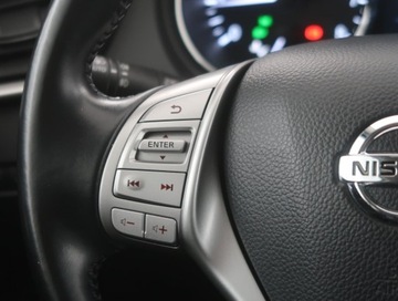 Nissan Qashqai II Crossover 1.2 DIG-T 115KM 2014 Nissan Qashqai 1.2 DIG-T, Salon Polska, zdjęcie 16