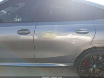 BMW X6 G06 2025 BMW X6 xDrive40I 2025 3.0l 3.0 Benzyna 375KM, zdjęcie 2