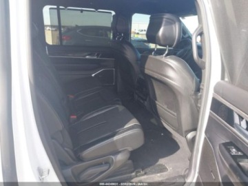 Jeep Wagoneer II 2022 Jeep Wagoneer Series III 2022 5.7 Benzyna 392KM, zdjęcie 11