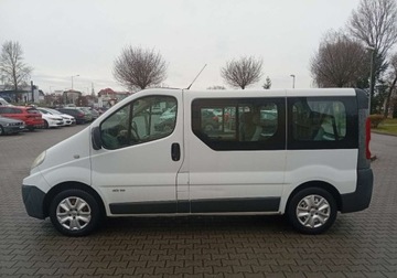 Renault Trafic II Kabina 2.0 dCi 115KM 2009 Renault Trafic Zarejestrowany - 2,0 - 114 KM - 9 osob 2.0 Diesel 114KM, zdjęcie 10