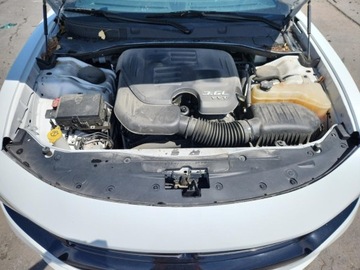 Dodge Charger VII 2017 Dodge Charger 2017 DODGE CHARGER SE 3.6 Benzyna 292KM, zdjęcie 10