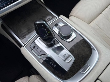 BMW Seria 7 G11-G12 Sedan 750i 450KM 2016 BMW 750 BWM 750Li Executive Drive Pro, Klimatyzowa, zdjęcie 25